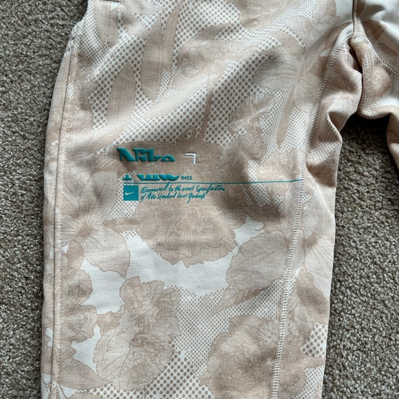 FLORAL NIKE SWEATPANTS - Picture 5 of 5